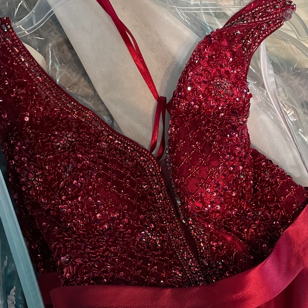 Prom dress - Picture 3 of 4